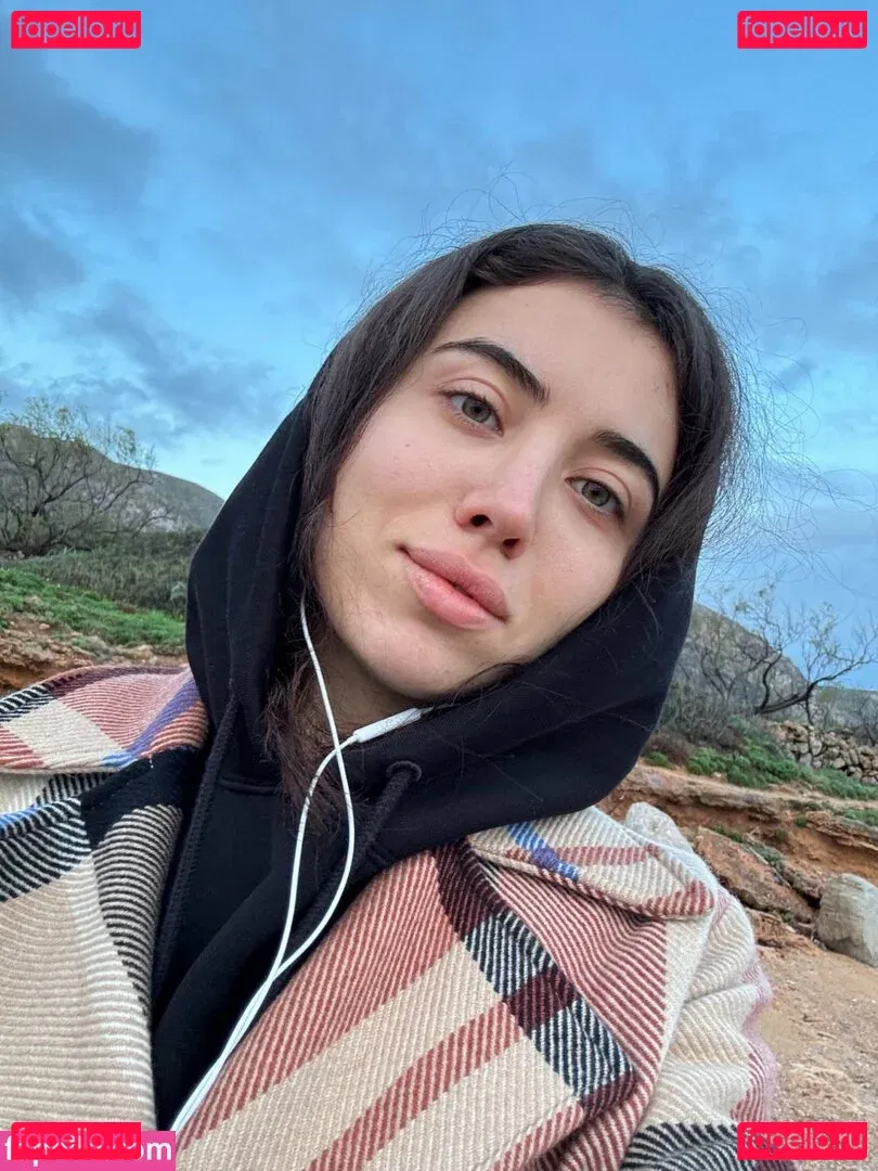 kara_xaen Onlyfans Photo Gallery 