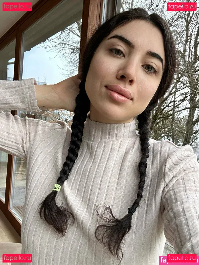 kara_xaen Onlyfans Photo Gallery 