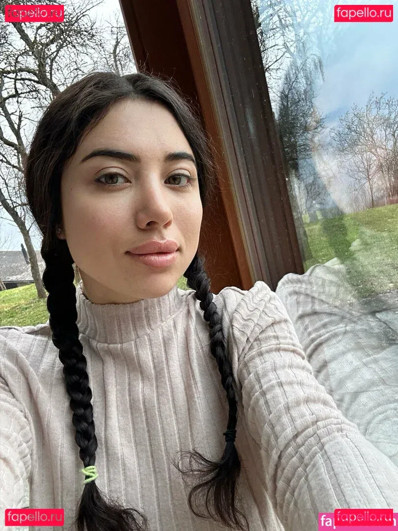 kara_xaen Onlyfans Photo Gallery 