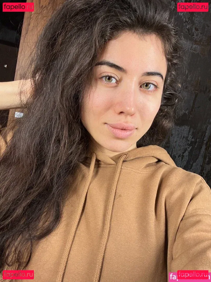 kara_xaen Onlyfans Photo Gallery 