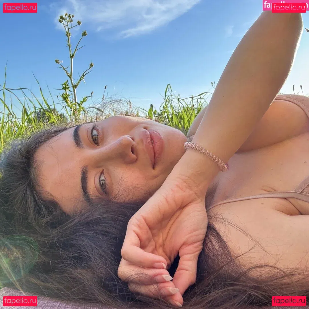 kara_xaen Onlyfans Photo Gallery 