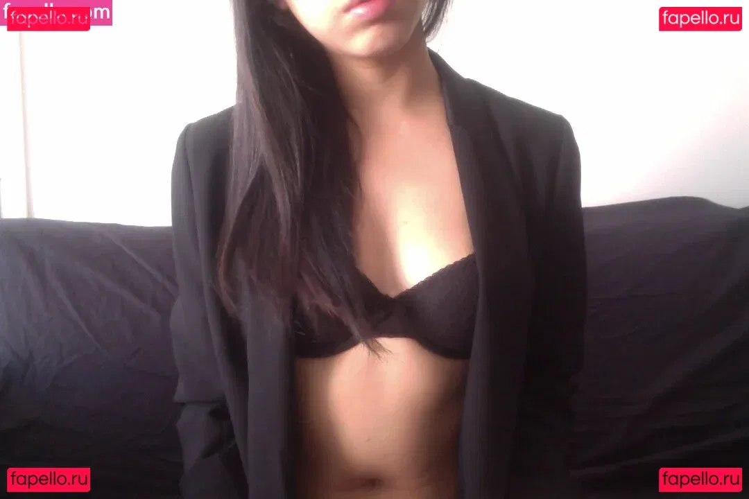 Women4chan Onlyfans Photo Gallery 