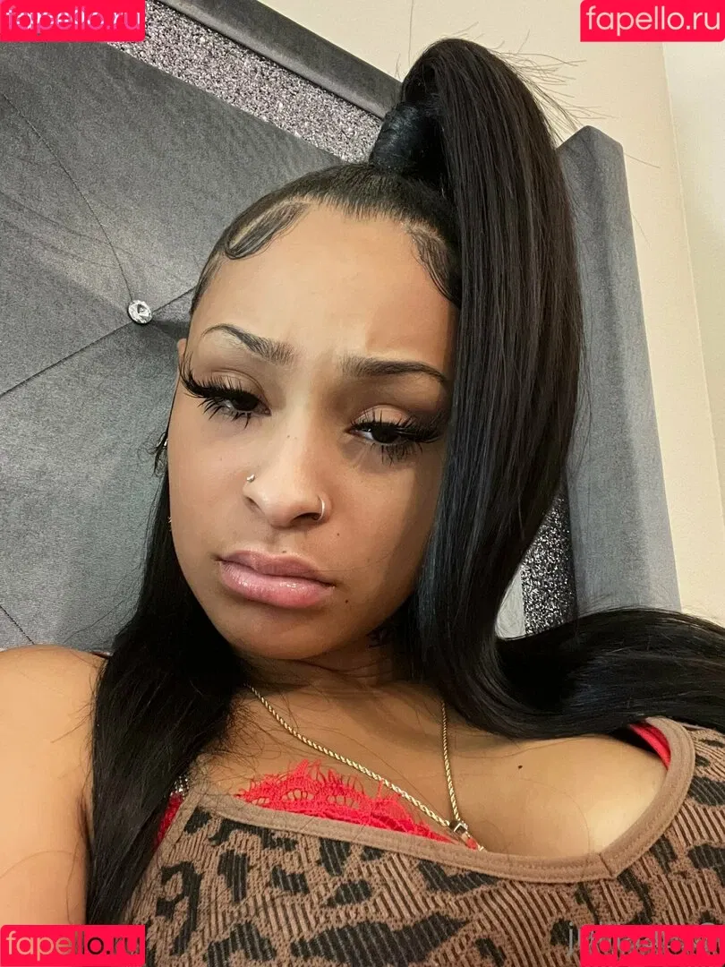 yell0wp0rntapez Onlyfans Photo Gallery 