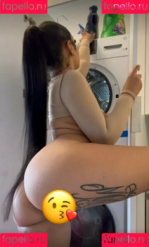 yell0wp0rntapez Onlyfans Photo Gallery 