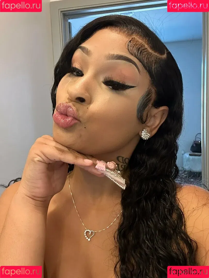 yell0wp0rntapez Onlyfans Photo Gallery 