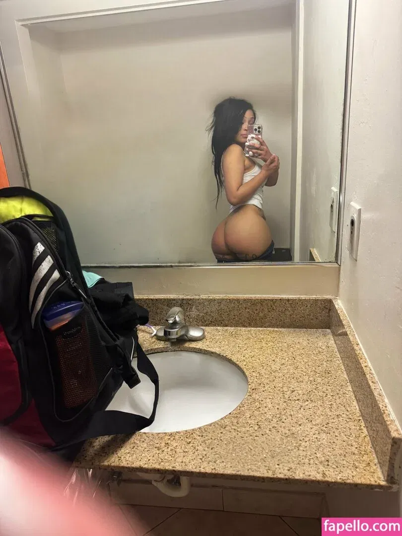 yell0wp0rntapez Onlyfans Photo Gallery 