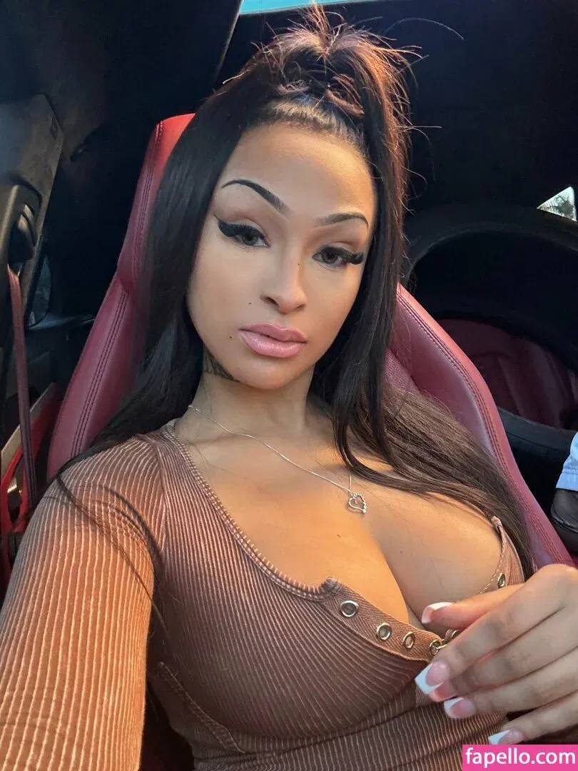 yell0wp0rntapez Onlyfans Photo Gallery 