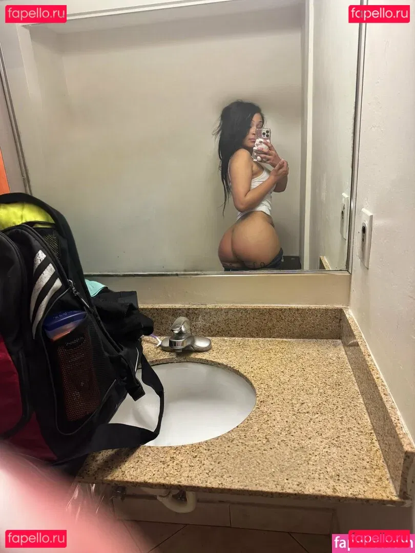 yell0wp0rntapez Onlyfans Photo Gallery 