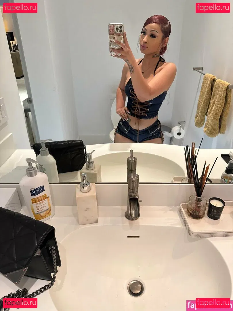 yell0wp0rntapez Onlyfans Photo Gallery 