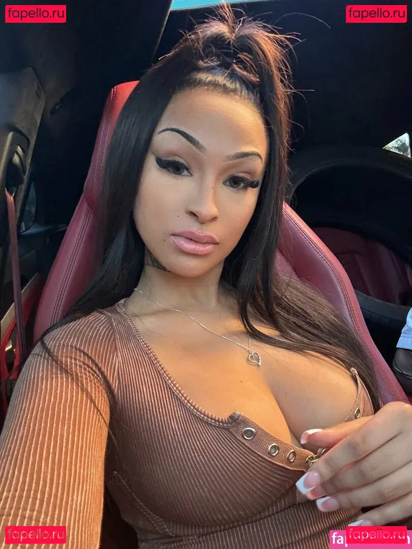 yell0wp0rntapez Onlyfans Photo Gallery 