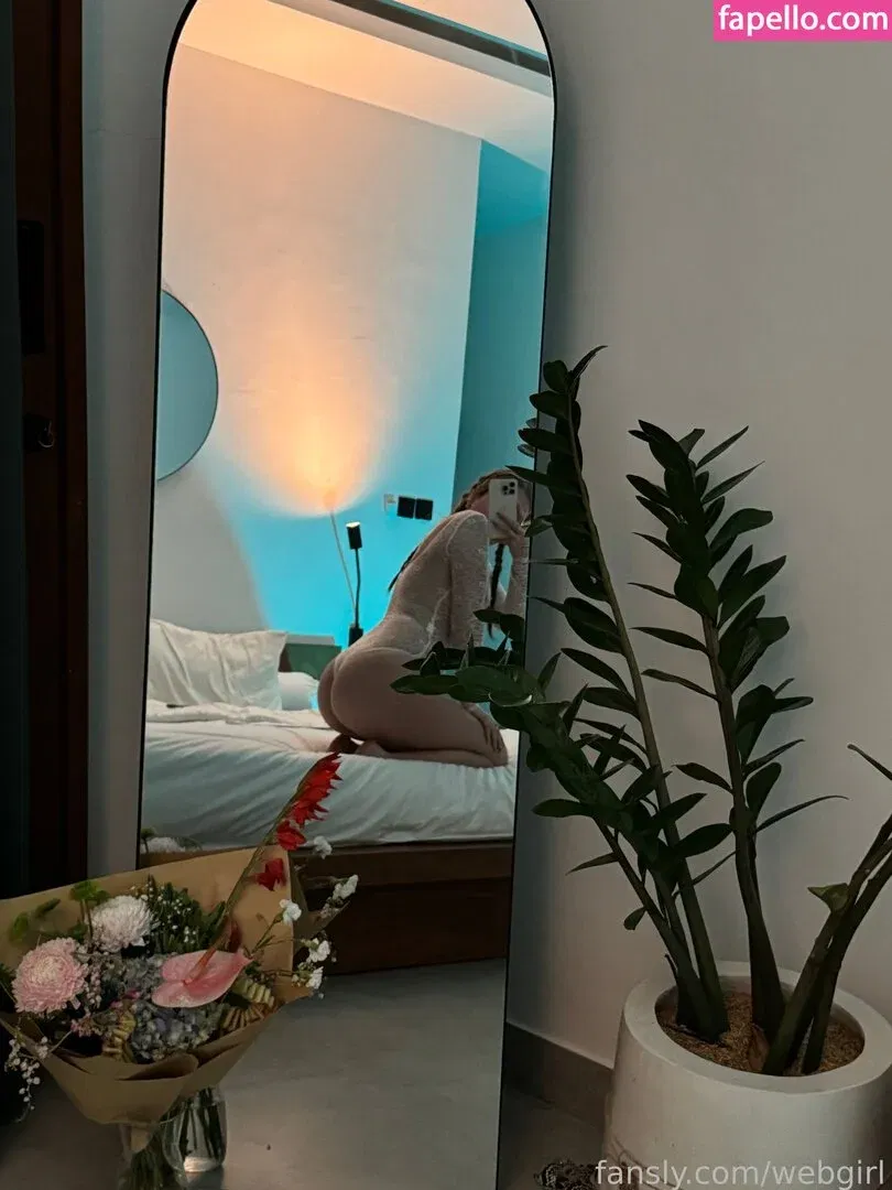 WebGirl Onlyfans Photo Gallery 