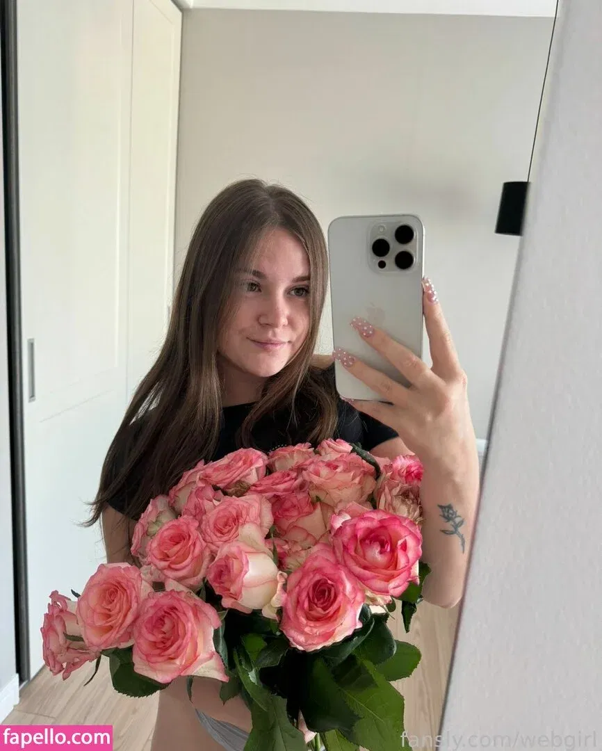 WebGirl Onlyfans Photo Gallery 