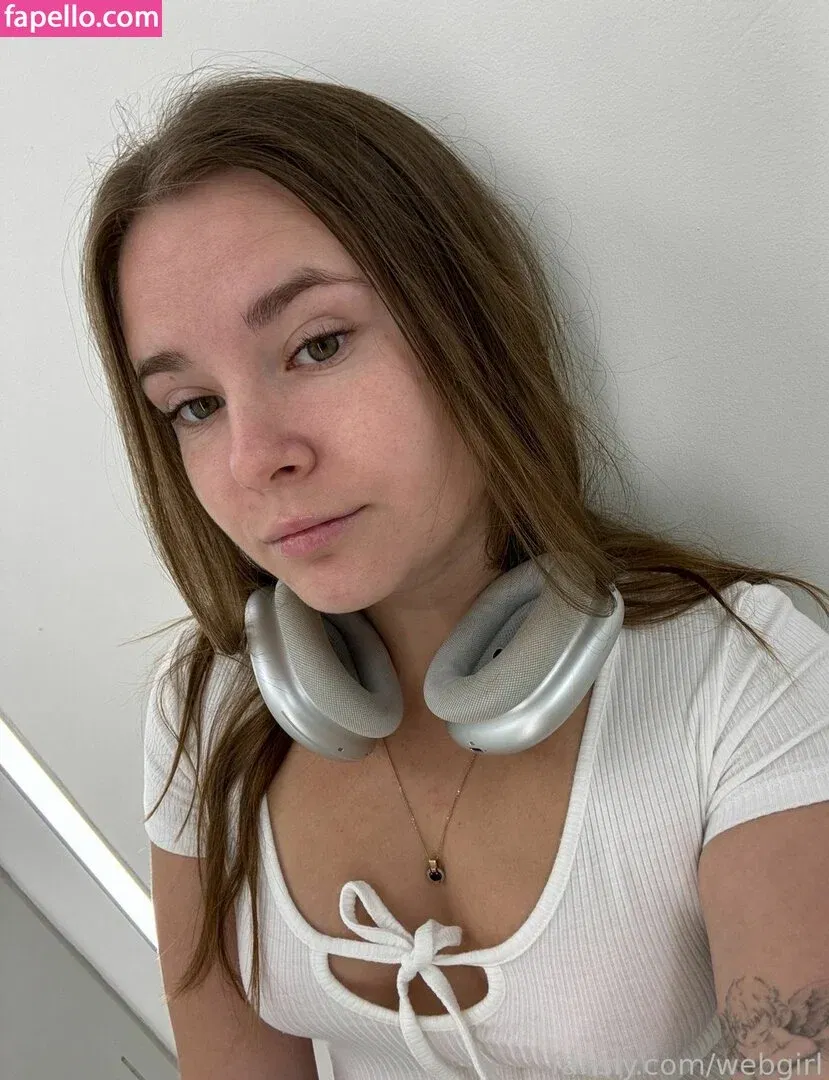 WebGirl Onlyfans Photo Gallery 