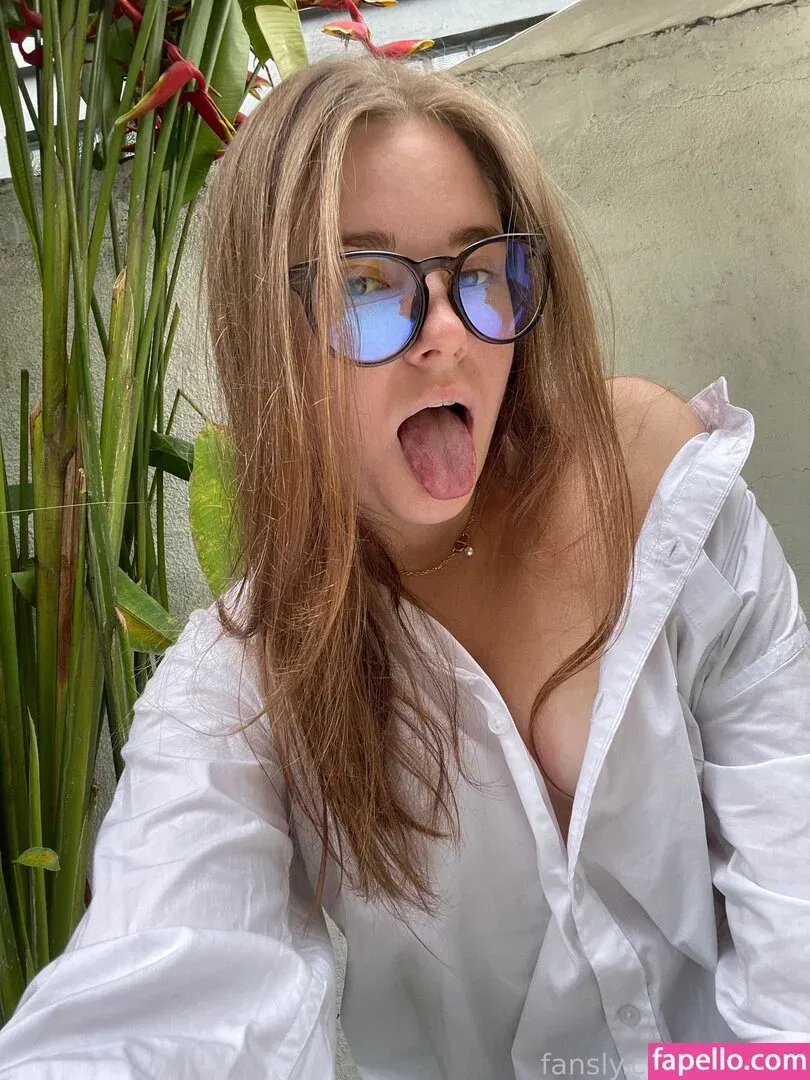 WebGirl Onlyfans Photo Gallery 