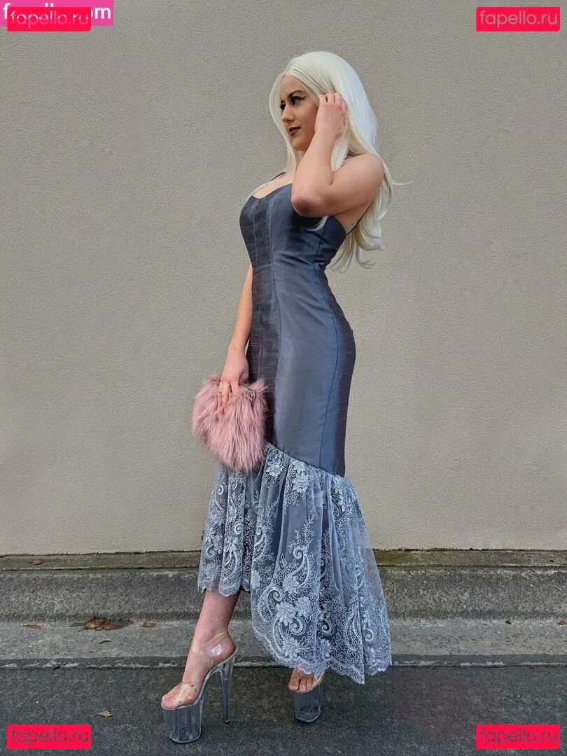 Emmi Onlyfans Photo Gallery 