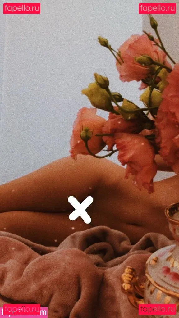 Emmi Onlyfans Photo Gallery 