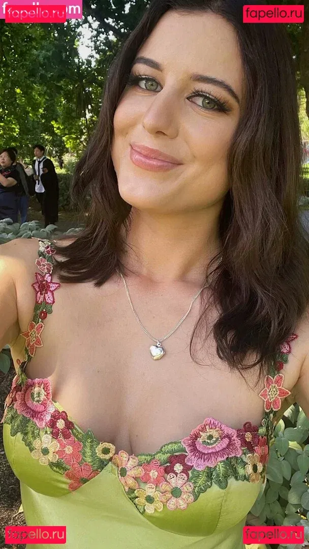 Emmi Onlyfans Photo Gallery 