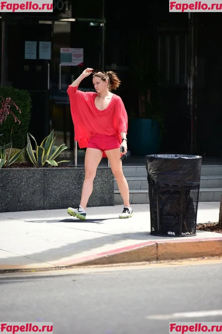 Shantel VanSanten Onlyfans Photo Gallery 