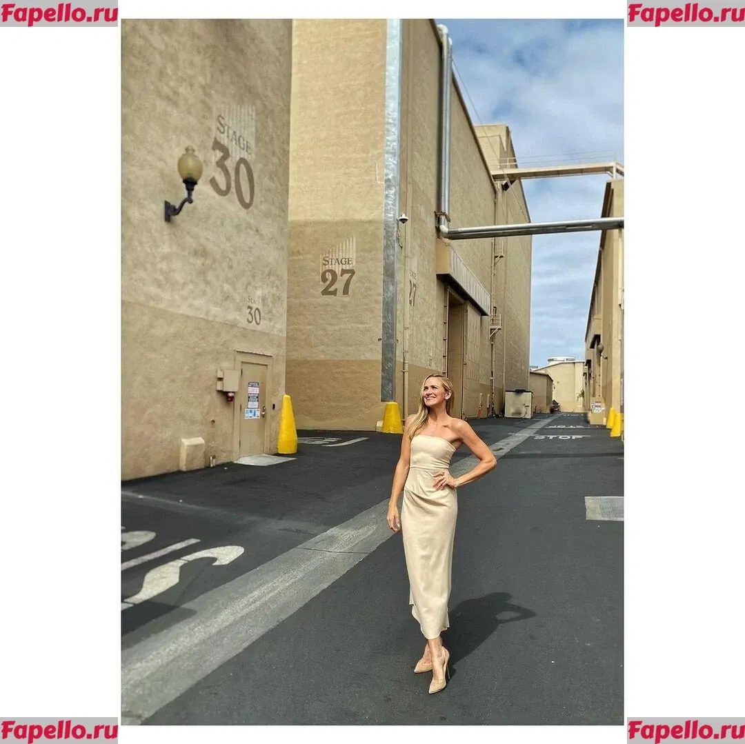 Shantel VanSanten Onlyfans Photo Gallery 