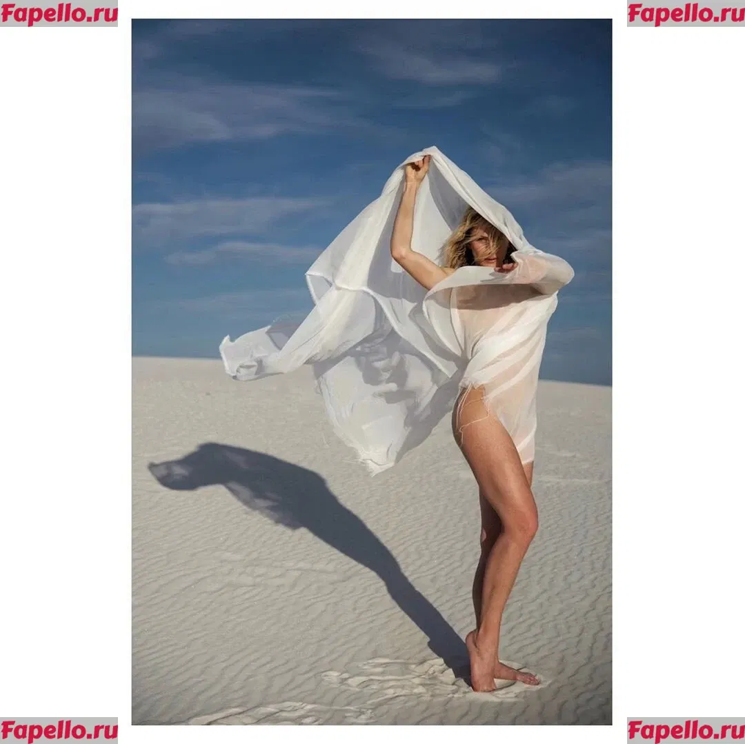 Shantel VanSanten Onlyfans Photo Gallery 