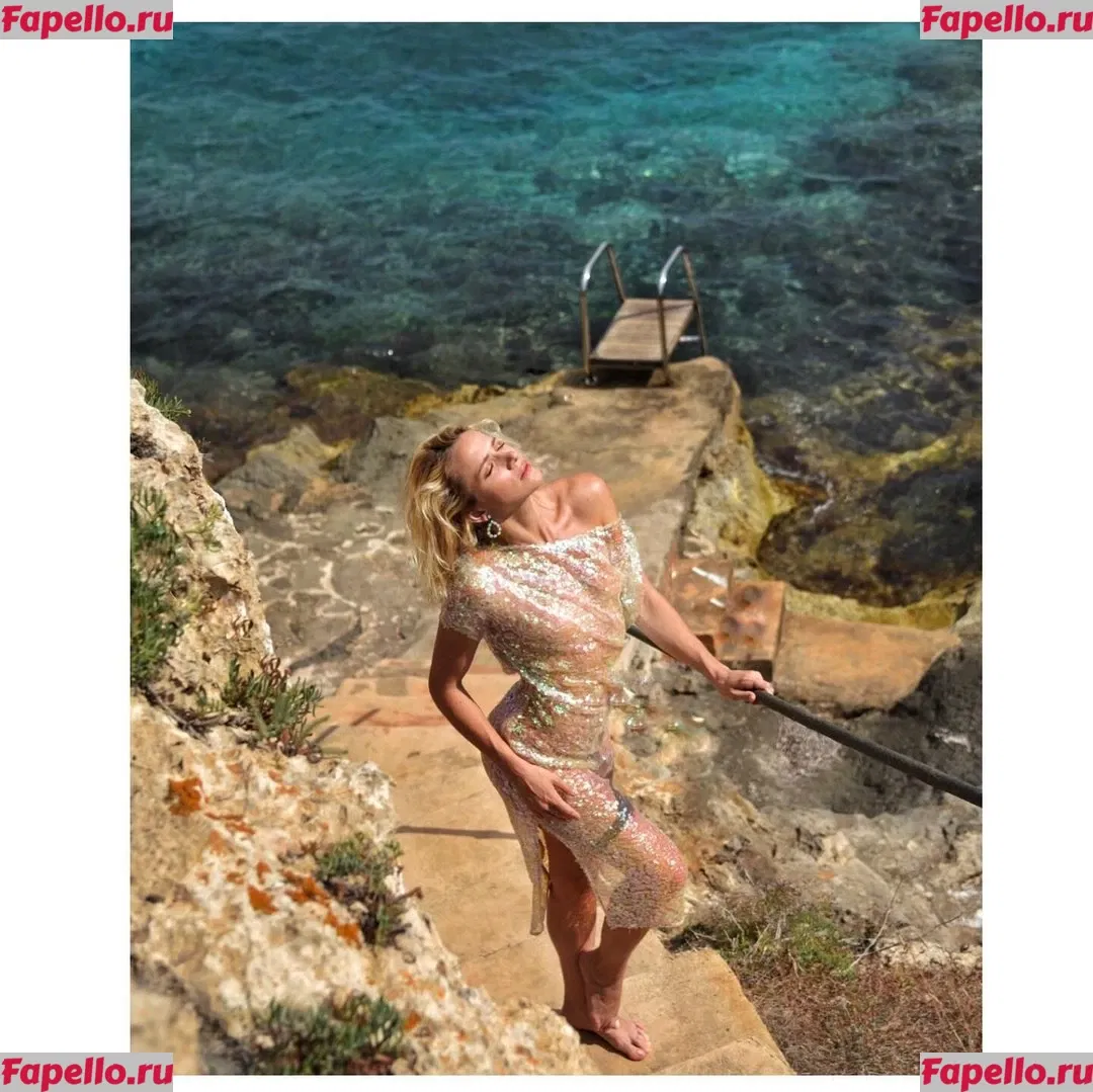 Shantel VanSanten Onlyfans Photo Gallery 