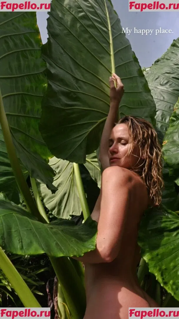 Shantel VanSanten Onlyfans Photo Gallery 