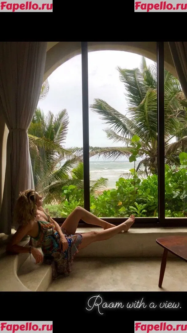 Shantel VanSanten Onlyfans Photo Gallery 