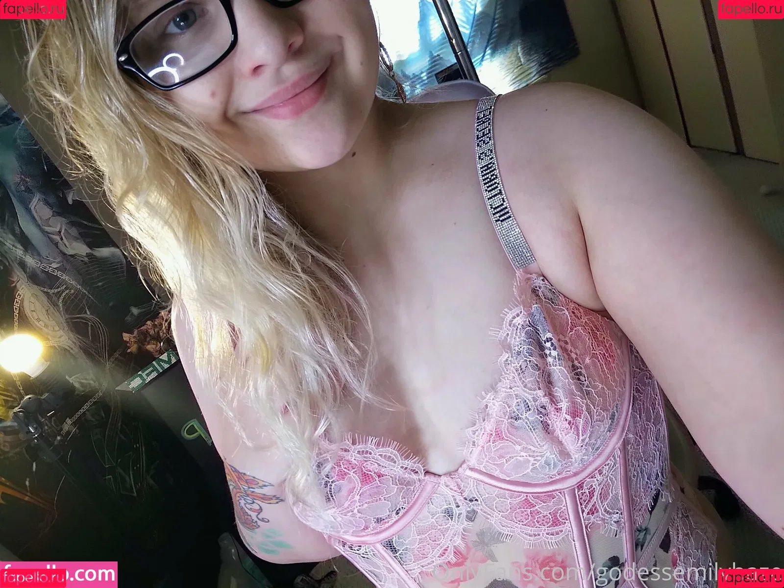 realemilyhaze Onlyfans Photo Gallery 