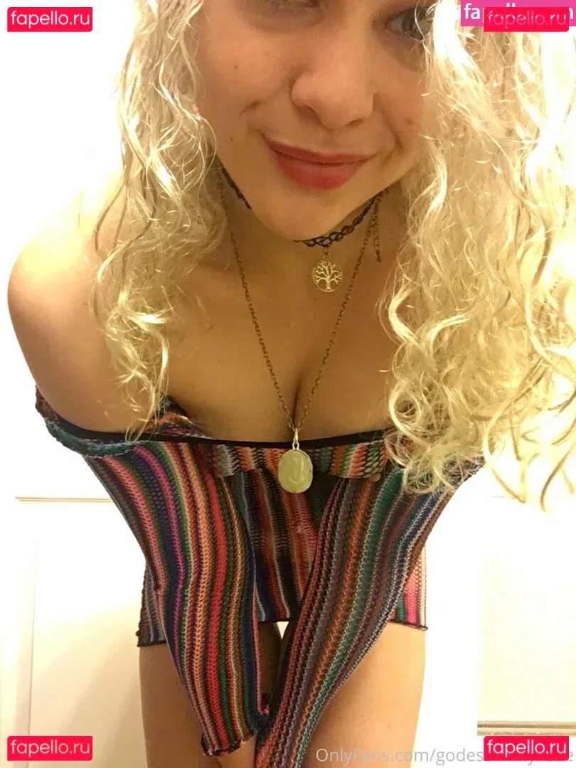 realemilyhaze Onlyfans Photo Gallery 