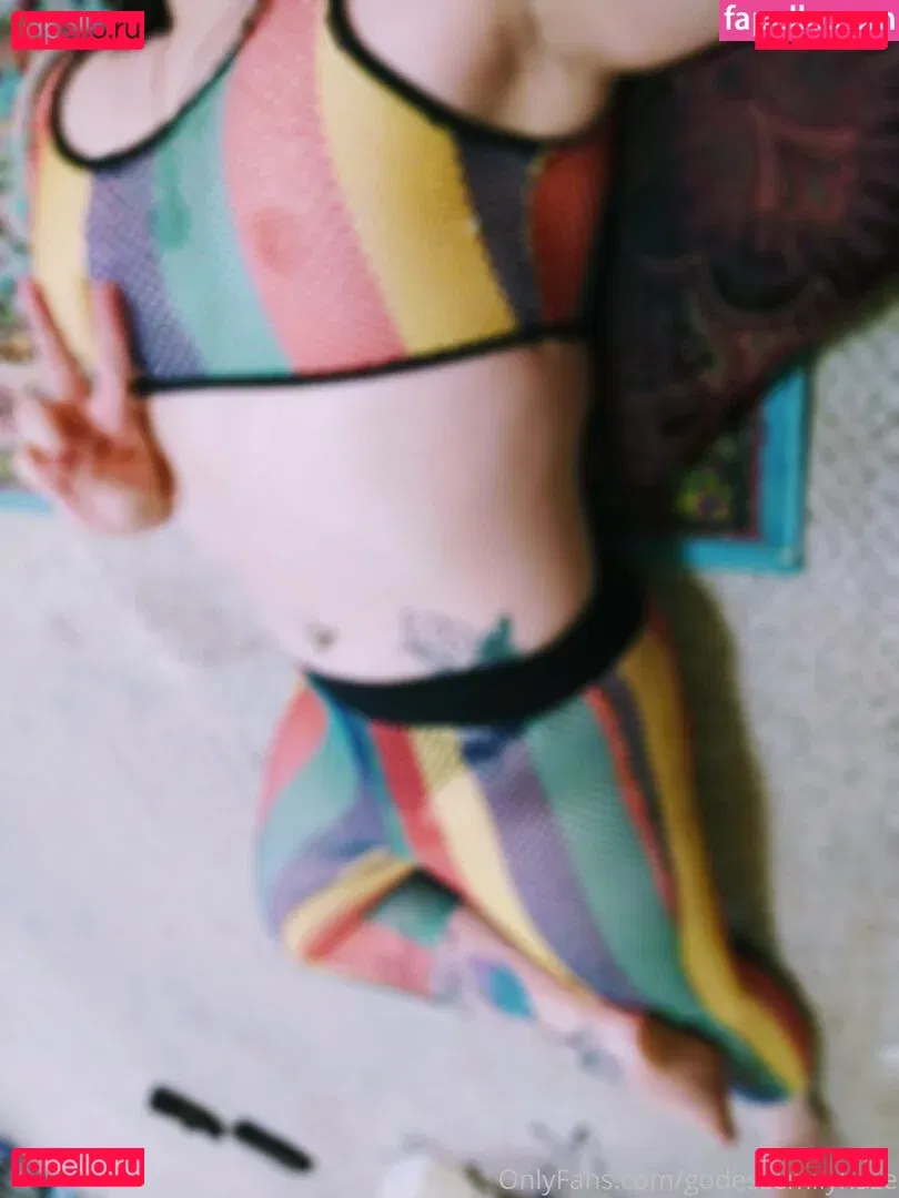 realemilyhaze Onlyfans Photo Gallery 