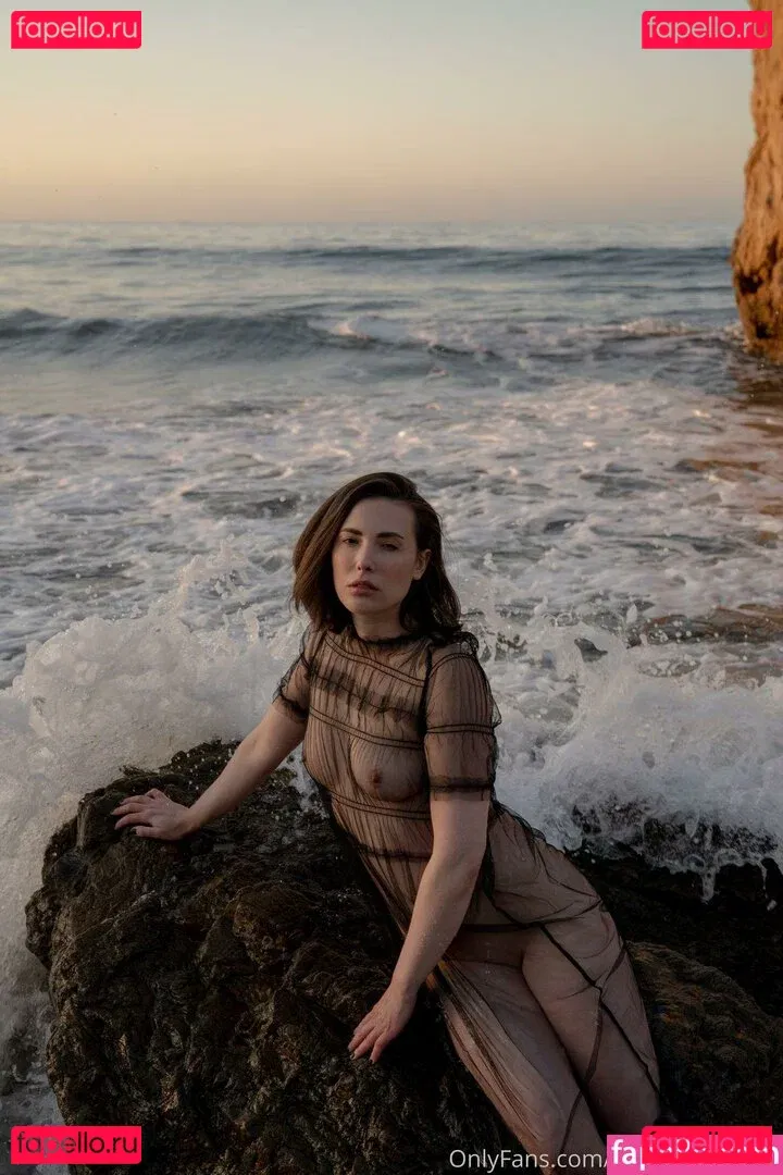 Casey Calvert Onlyfans Photo Gallery 