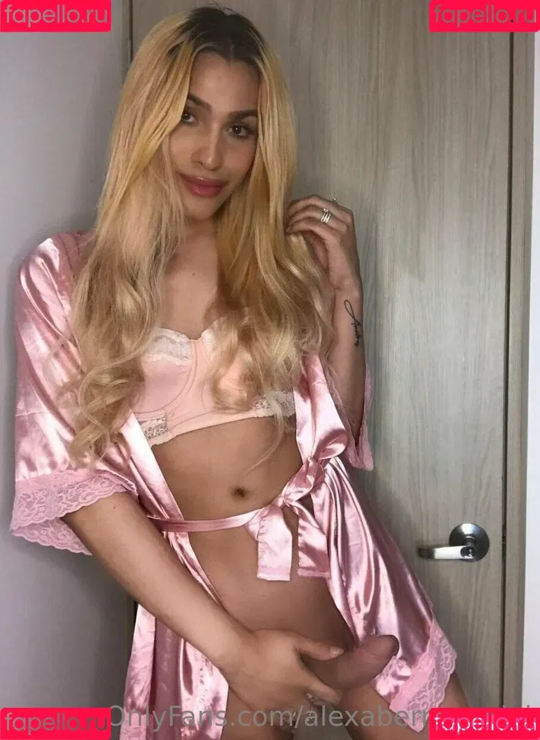alexandrasilez Onlyfans Photo Gallery 