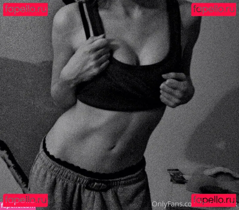 Mona Minx Onlyfans Photo Gallery 