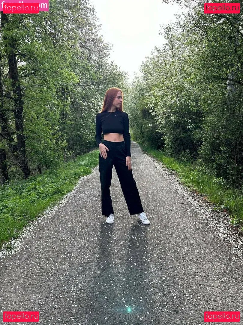 Holly Molly Onlyfans Photo Gallery 