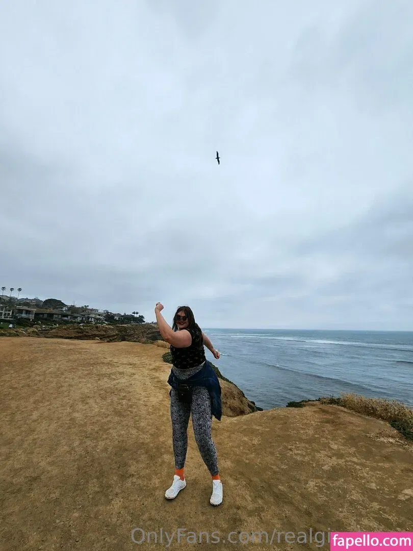 realgiantessa Onlyfans Photo Gallery 