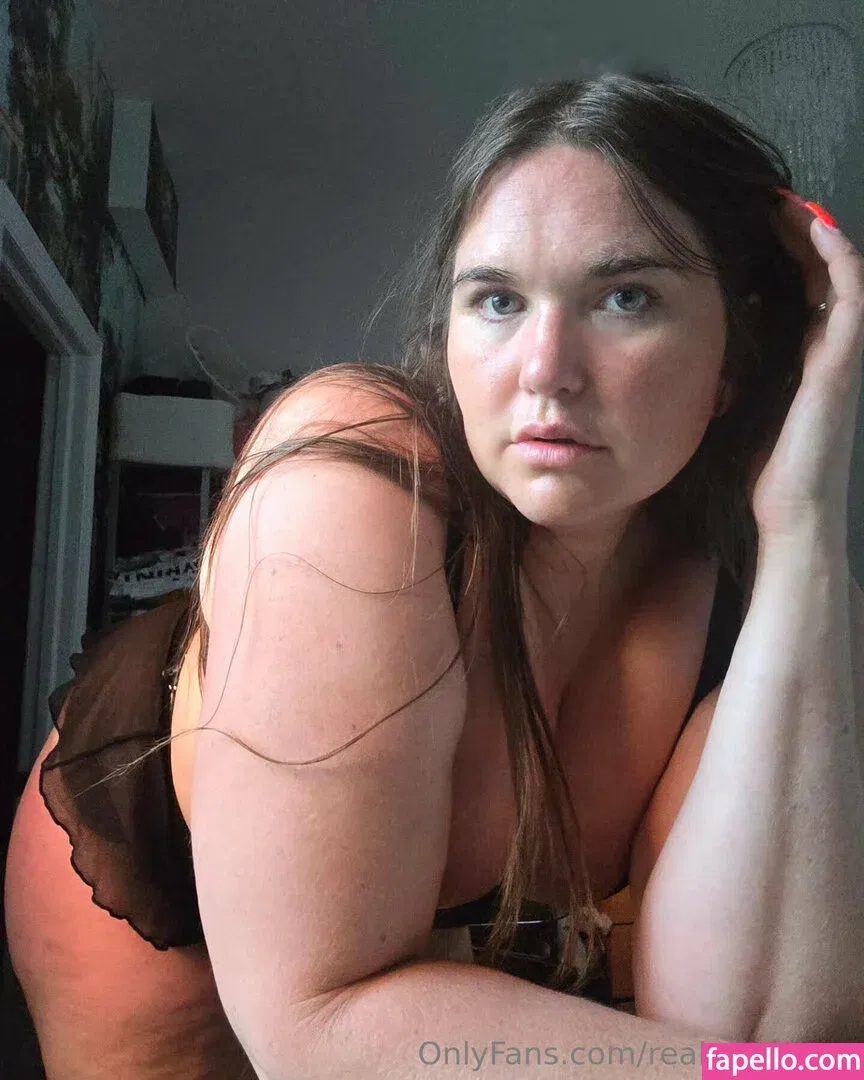 realgiantessa Onlyfans Photo Gallery 