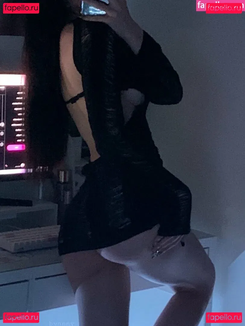 bvnnny Onlyfans Photo Gallery 