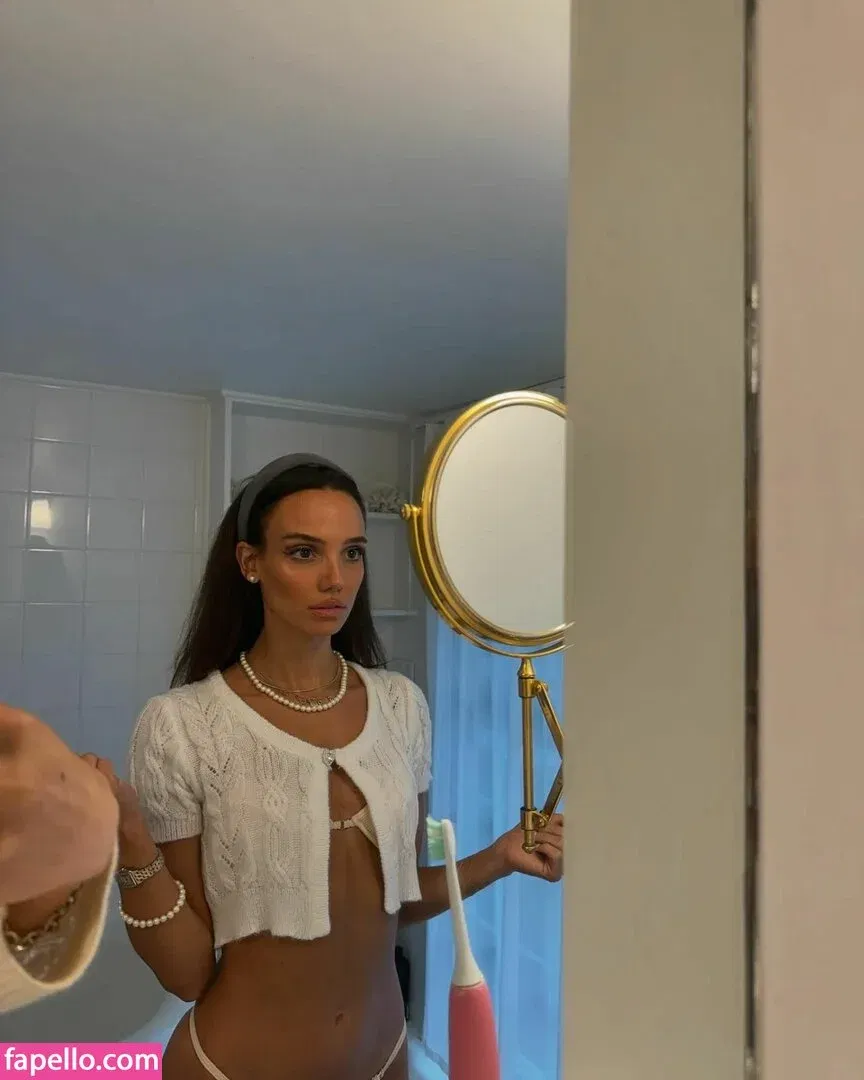 Sofia Franklyn Onlyfans Photo Gallery 