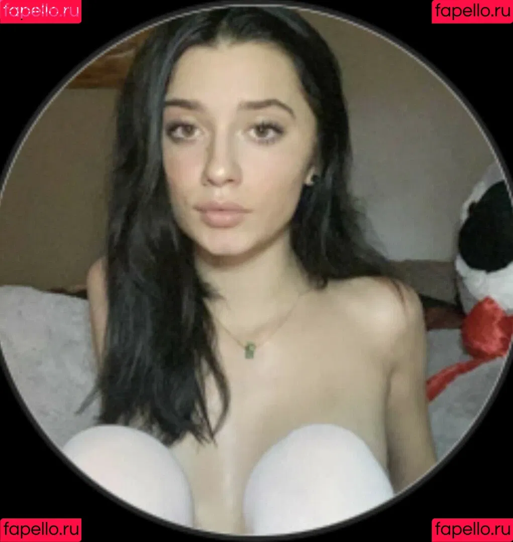 Biddiebb Onlyfans Photo Gallery 