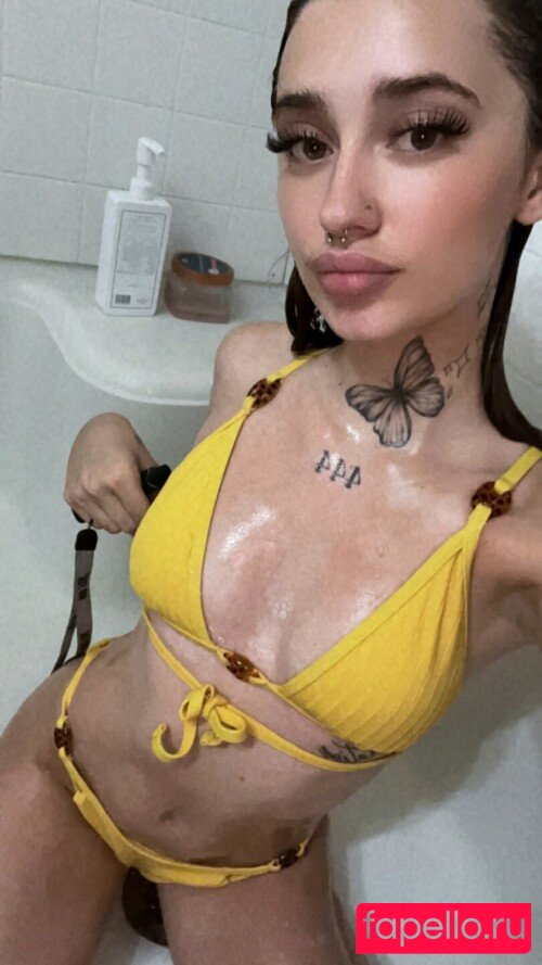 Biddiebb Onlyfans Photo Gallery 