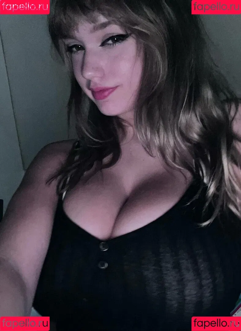 Mikahhlynn Onlyfans Photo Gallery 