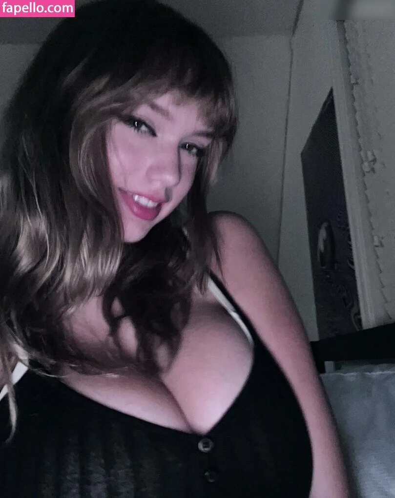 Mikahhlynn Onlyfans Photo Gallery 