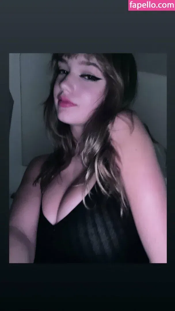 Mikahhlynn Onlyfans Photo Gallery 