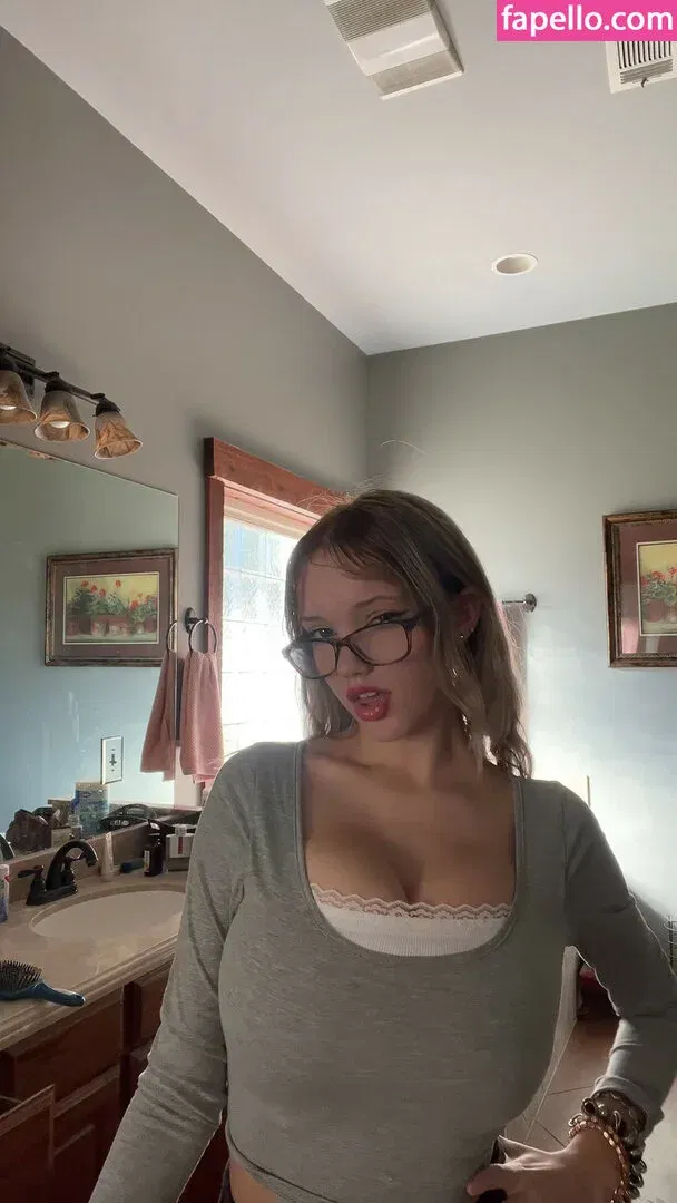 Mikahhlynn Onlyfans Photo Gallery 