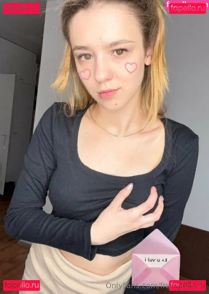 freeninastar Onlyfans Photo Gallery 