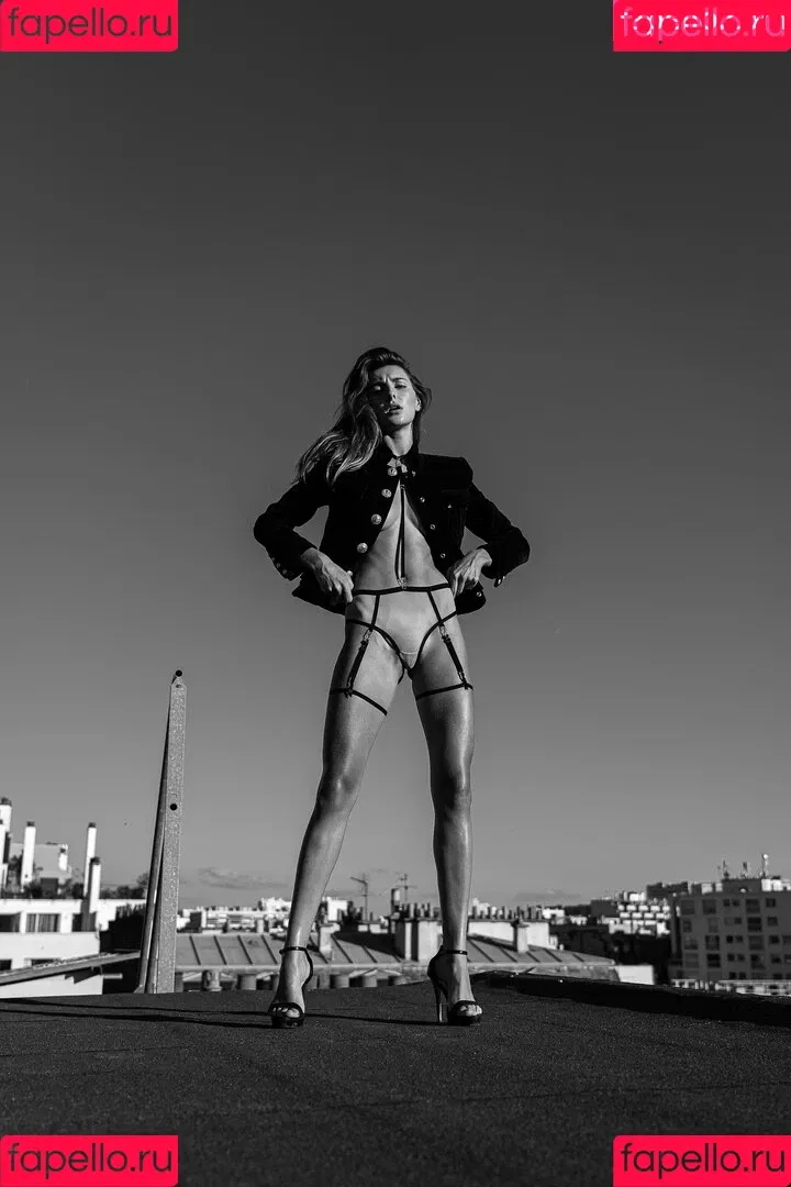 Clemence Navarro Onlyfans Photo Gallery 