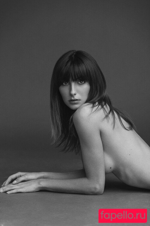 Clemence Navarro Onlyfans Photo Gallery 