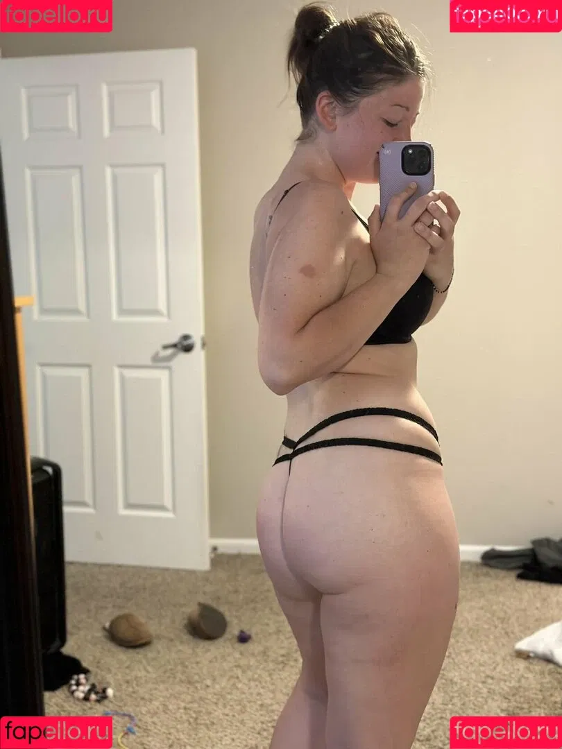 WhyteRose Onlyfans Photo Gallery 
