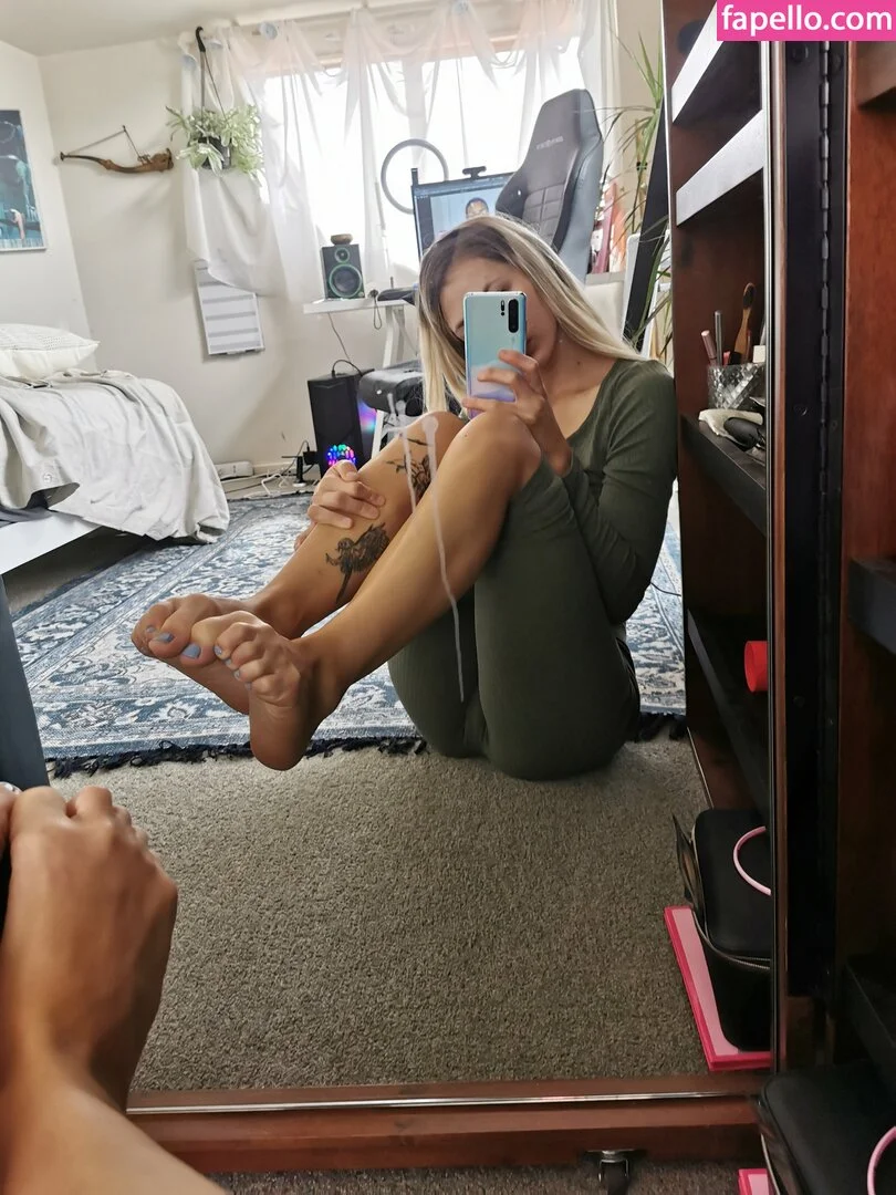 alicenz Onlyfans Photo Gallery 