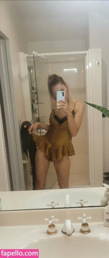 alicenz Onlyfans Photo Gallery 